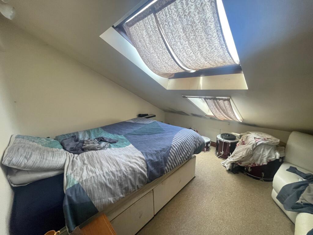 Additional image 5 of 1 and 7A Saxon Court plus Freehold of Saxon Court (1-8), High Street, Bidford-On-Avon, Alcester B50 4AB