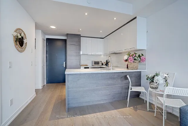 Additional image 8 of 488 University Ave Unit 2012