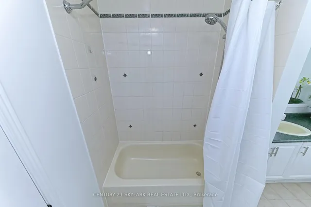 Additional image 20 of 24 Alaskan Summit Crt