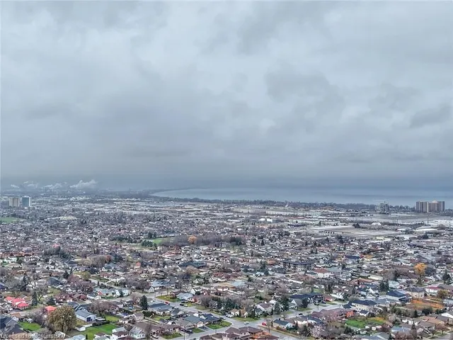 Additional image 38 of 23 Dynasty Ave Unit 4