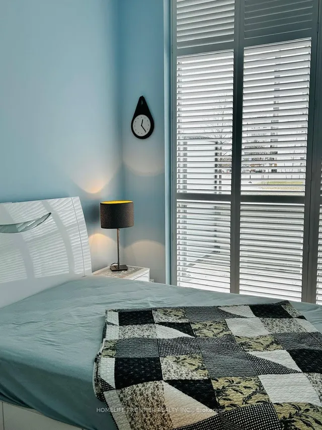 Additional image 5 of 128 Fairview Mall Dr Unit 102