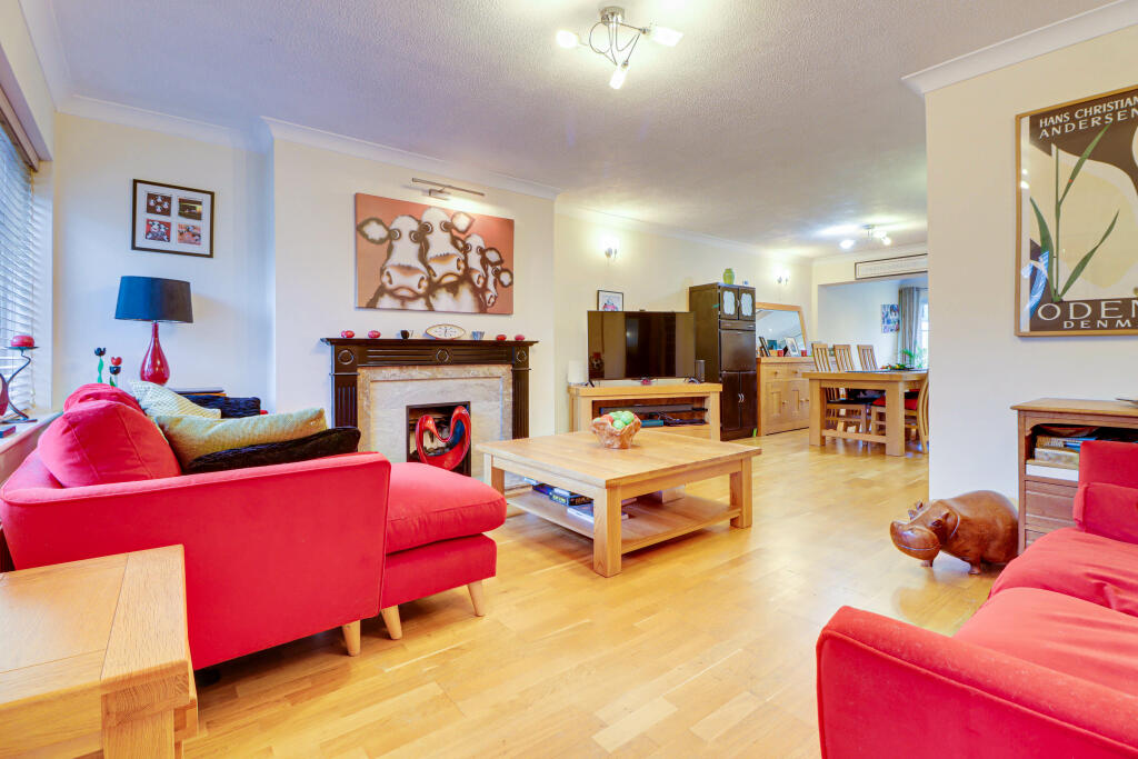 Additional image 10 of Kinsbourne Close, Harpenden, Hertfordshire, AL5