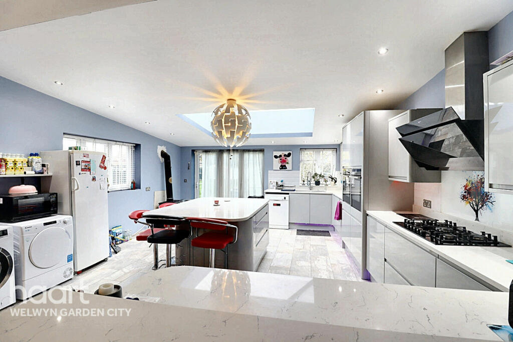 Additional image 7 of Hollybush Lane, Welwyn Garden City