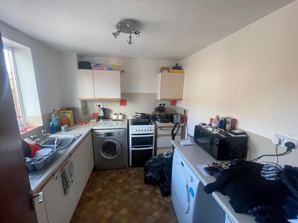 Additional image 2 of 1 and 7A Saxon Court plus Freehold of Saxon Court (1-8), High Street, Bidford-On-Avon, Alcester B50 4AB