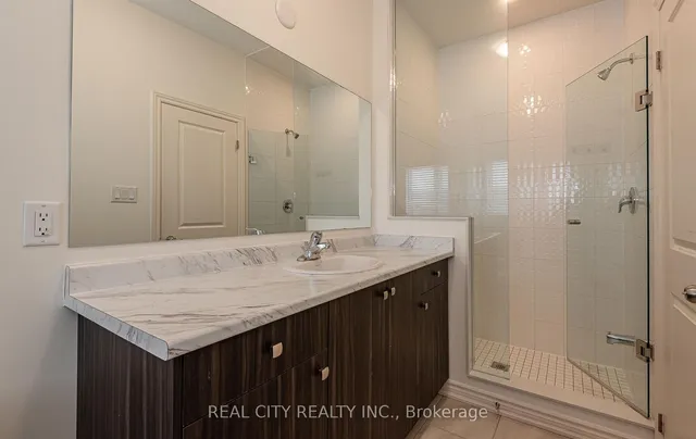 Additional image 24 of 10 Donald Ficht Cres