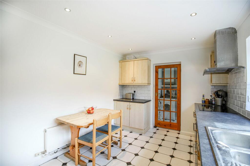 Additional image 22 of Orchard Drive, Park Street, St. Albans, Hertfordshire, AL2