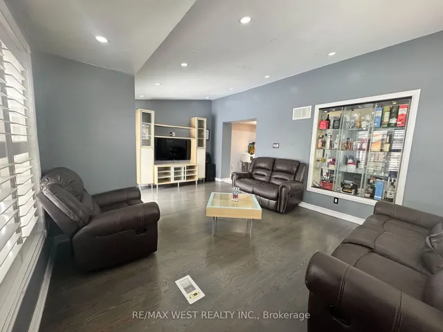 Additional image 20 of 32 Loons Call Cres