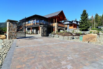 Additional image 2 of 7343 Lakefront Pl