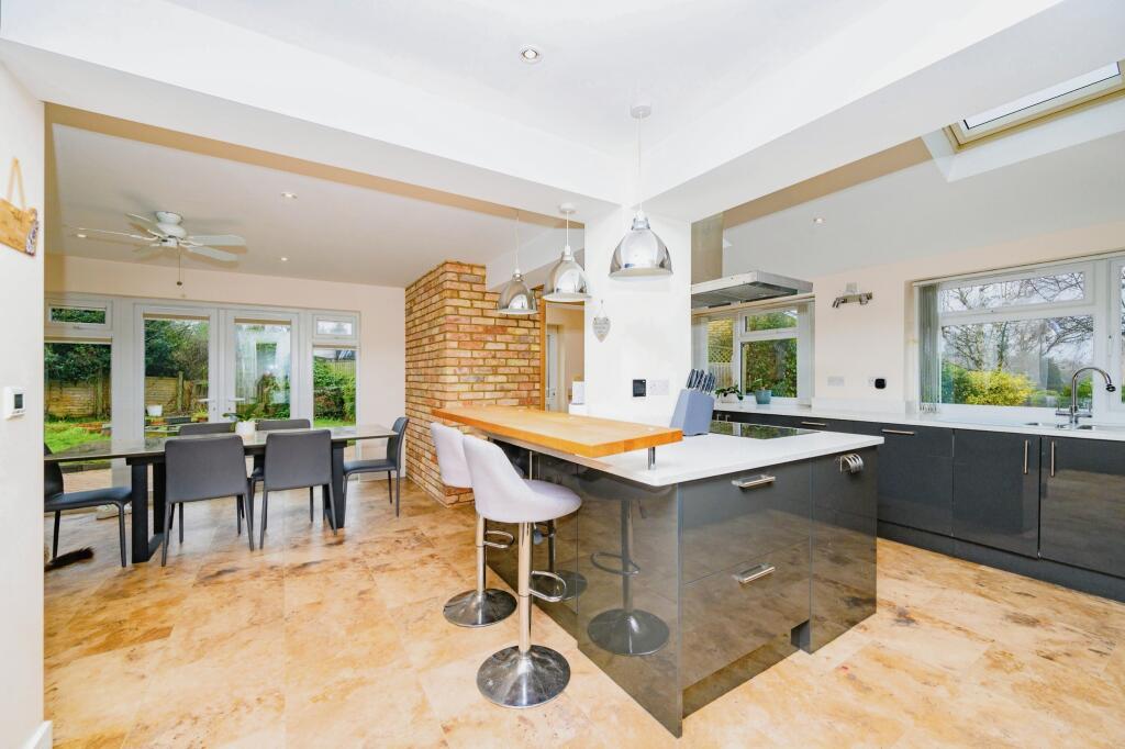 Additional image 26 of Derwent Road, Harpenden, AL5