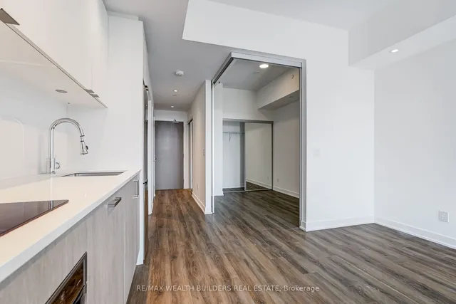 Additional image 8 of 1928 Lake Shore Blvd Unit 4209