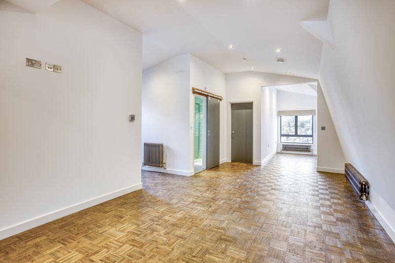 Additional image 12 of A contemporary penthouse apartment in central Frome