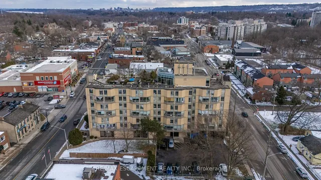 Additional image 20 of 10 John St Unit 413