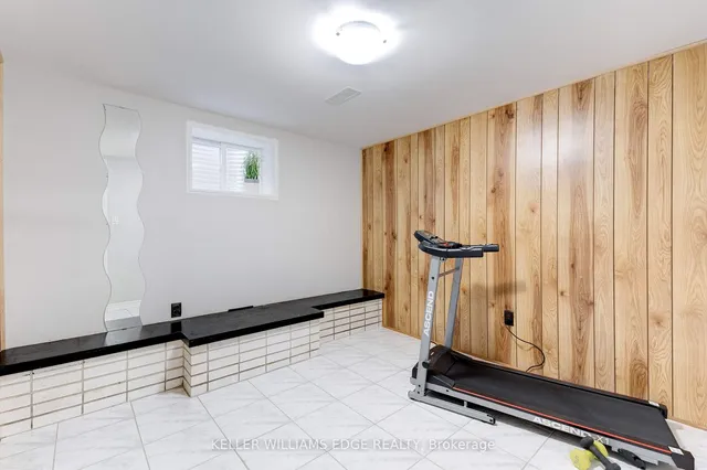 Additional image 23 of 31 Tinton Cres