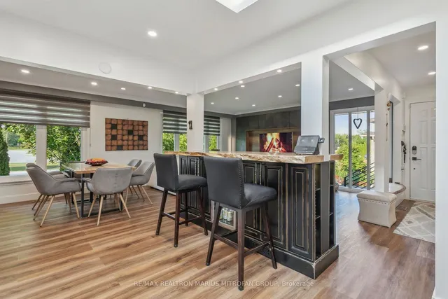 Additional image 7 of 21 Toynbee Tr