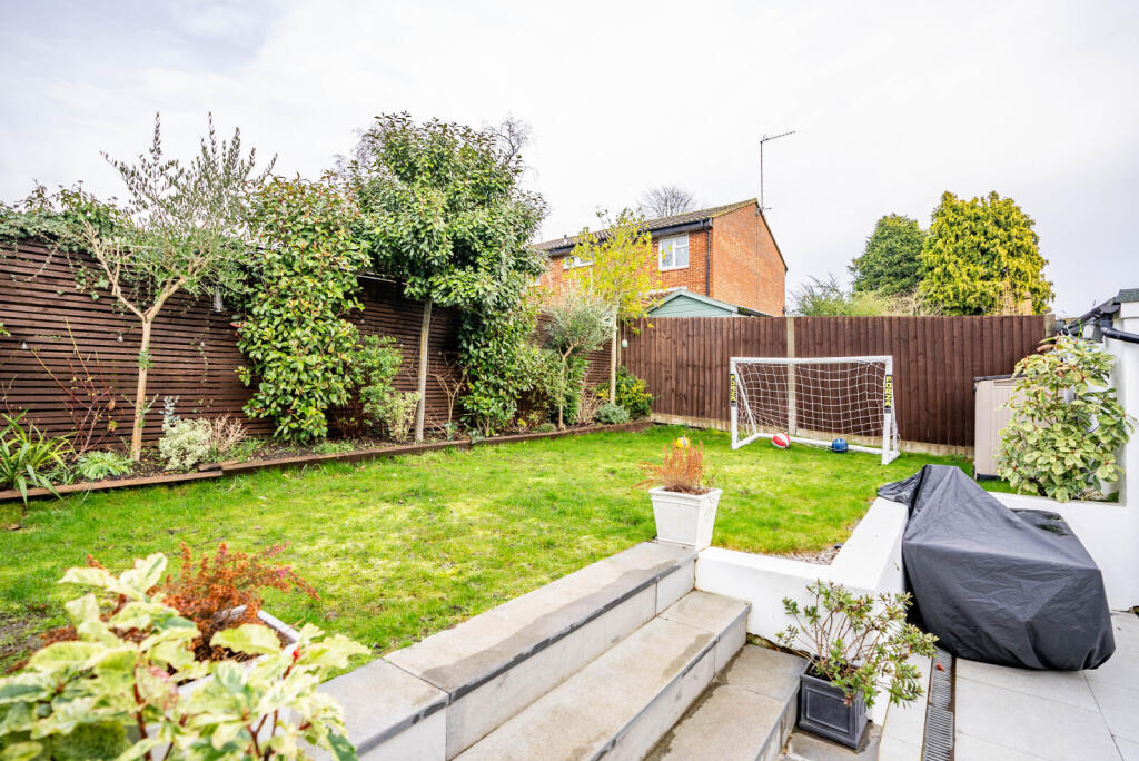 Additional image 19 of Park Lane, Colney Heath, St. Albans, Hertfordshire, AL4