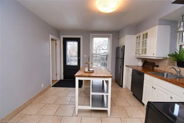 Additional image 5 of 324 Aberdeen Ave