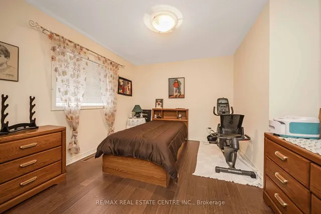 Additional image 29 of 733 Macbeth Hts