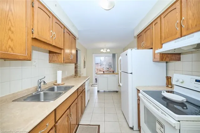 Additional image 13 of 23 Dynasty Ave Unit 4