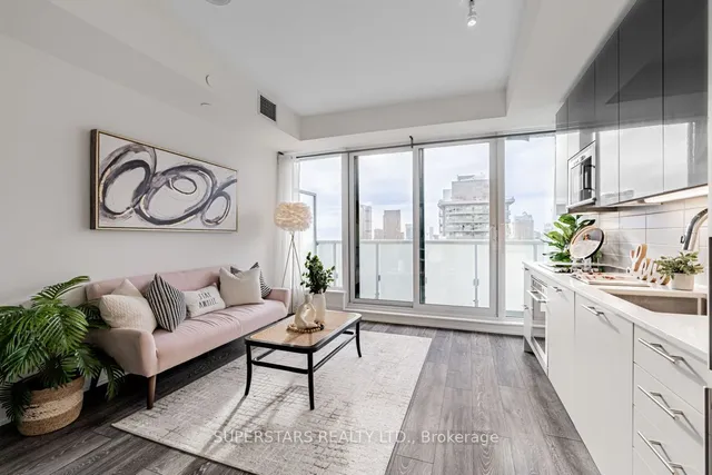 Additional image 10 of 403 Church St Unit 2613