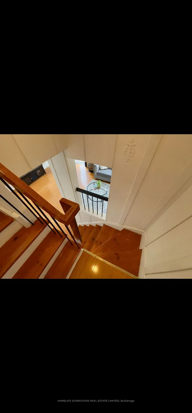 Additional image 8 of 8 Maraboo Crt