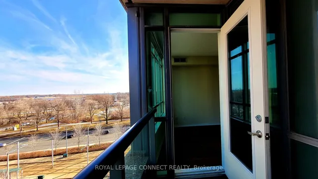 Additional image 5 of 215 Fort York Blvd Unit 703