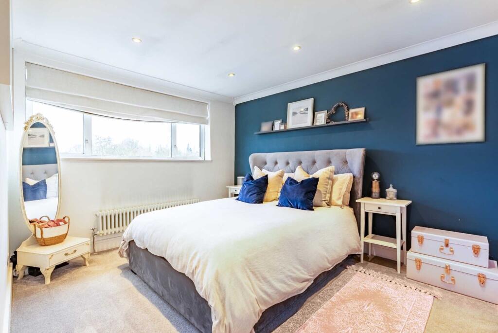 Additional image 11 of Park Lane, Colney Heath, St. Albans, Hertfordshire, AL4