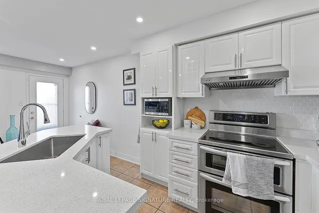 Additional image 18 of 130 Bonspiel Dr