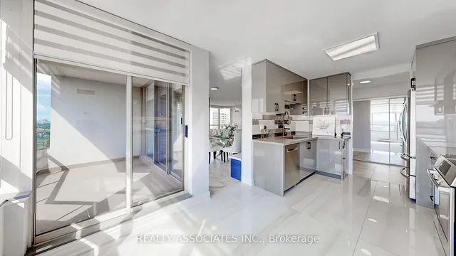 Additional image 10 of 175 Bamburgh Circ Unit 1515