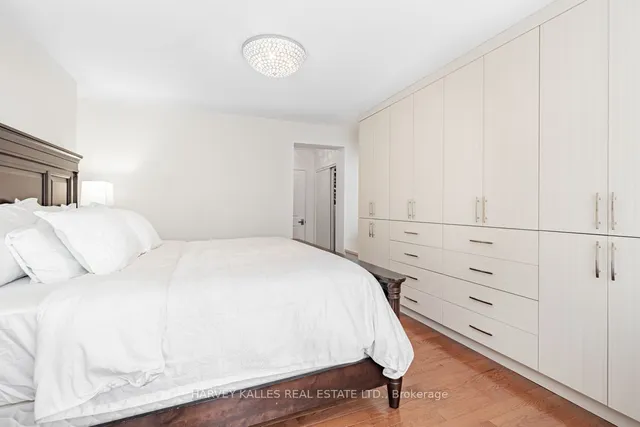 Additional image 24 of 144 Armour Blvd