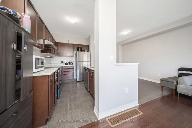 Additional image 9 of 98 Davenfield Circ