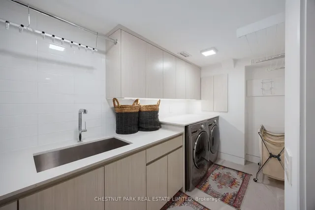 Additional image 34 of 19 Woodlawn Ave