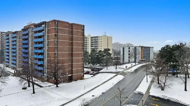 Additional image 34 of 2 Glamorgan Ave Unit 605