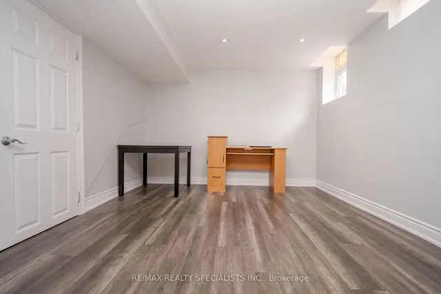 Additional image 33 of 16 Mullis Cres