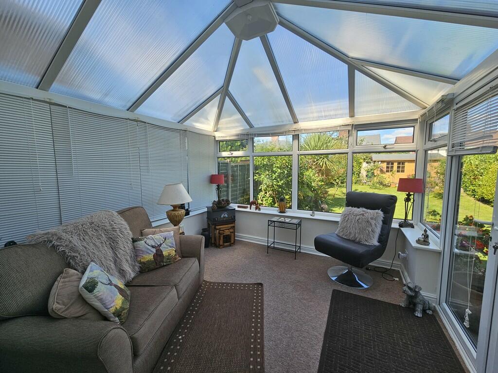 Rosslyn Road, Walmley photo 3