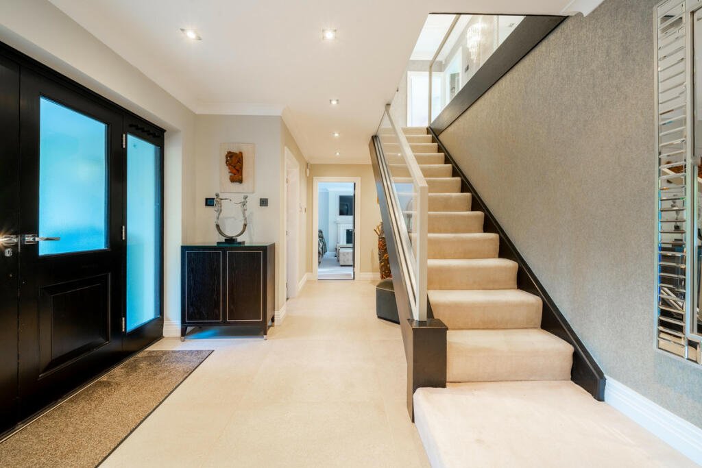 Additional image 4 of Denehurst Close, Barnt Green, Worcestershire B45 8HR