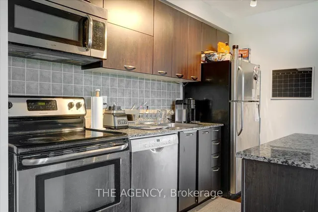 Additional image 13 of 38 Joe Shuster Way Unit 407