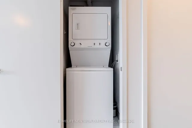 Additional image 14 of 1815 Yonge St Unit 1805