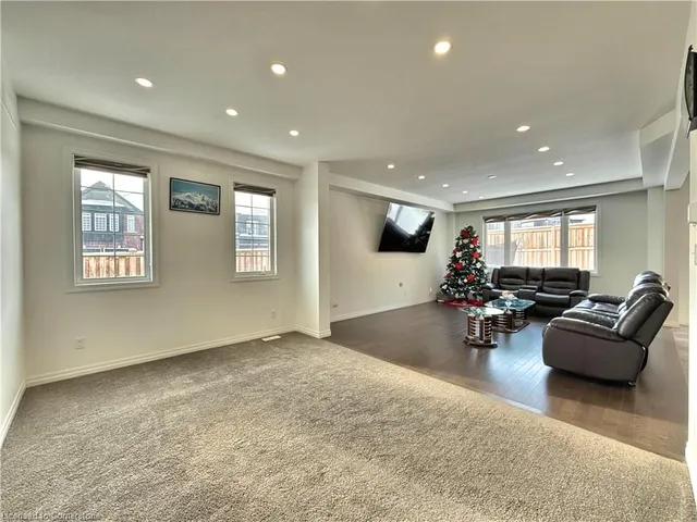 Additional image 16 of 82 Castlebay St