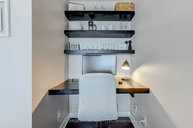 Additional image 7 of 320 Richmond St Unit 1516