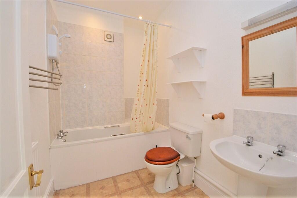 Additional image 5 of Triangle North, Bath - Suitable for x3 sharers