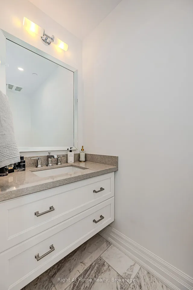 Additional image 24 of 2060 LAKESHORE Rd Unit 802