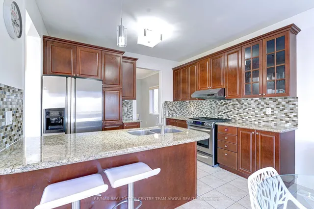 Additional image 11 of 15 Roundstone Dr