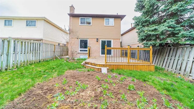 Additional image 33 of 7 Newbridge Cres