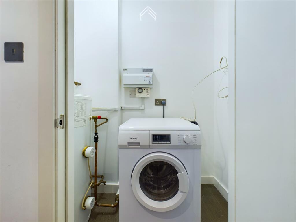 Additional image 5 of Everard Close, St. Albans AL1