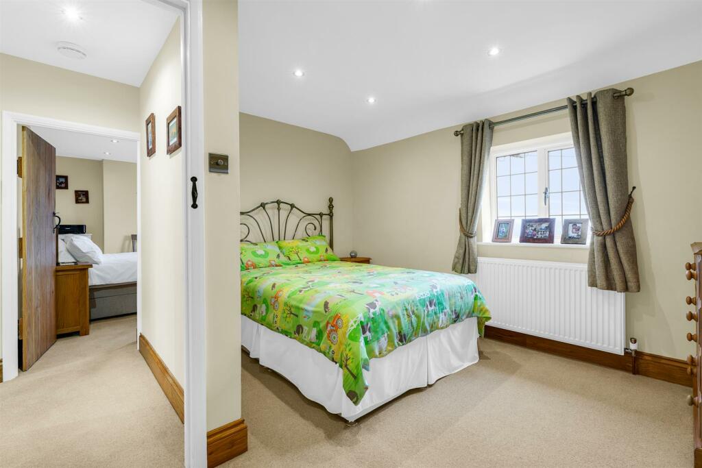 Additional image 15 of Tewin Hill, Tewin, Welwyn