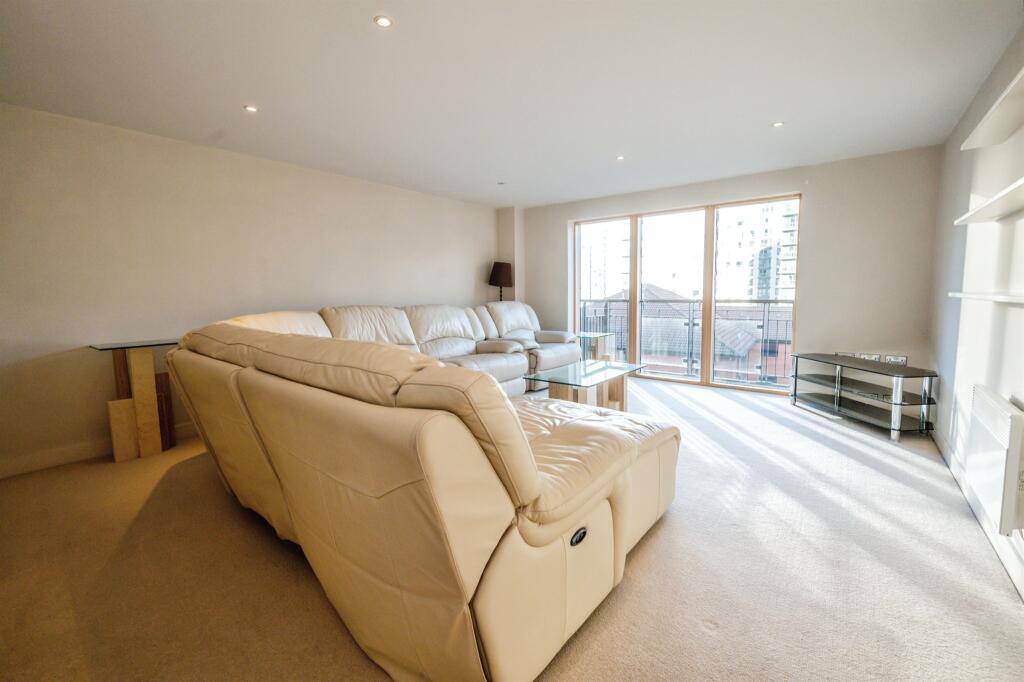 Additional image 4 of Waterfront Walk, Birmingham