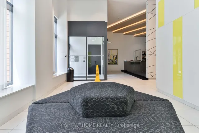 Additional image 15 of 159 Wellesley St Unit 406