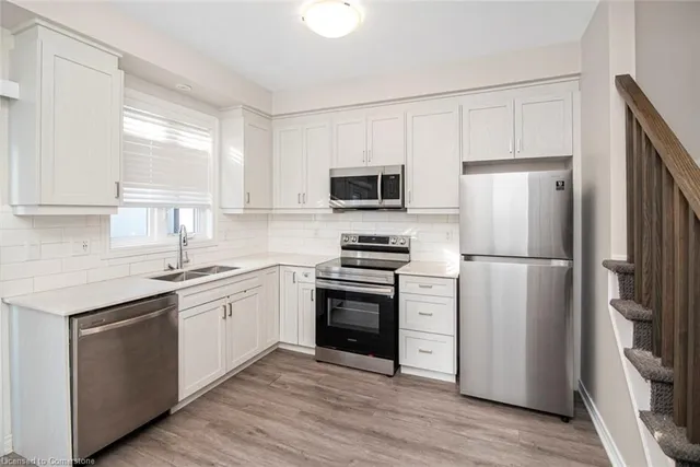 Additional image 18 of 575 Woodward Ave