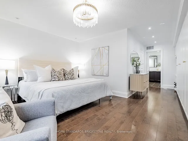 Additional image 21 of 7 OAKBURN Cres Unit TH17