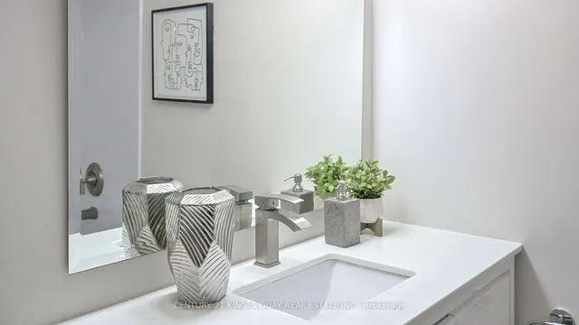 Additional image 37 of 38 Western Battery Rd Unit 612